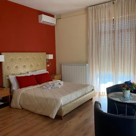 Nocleg ze śniadaniem Sant'oronzo 2*